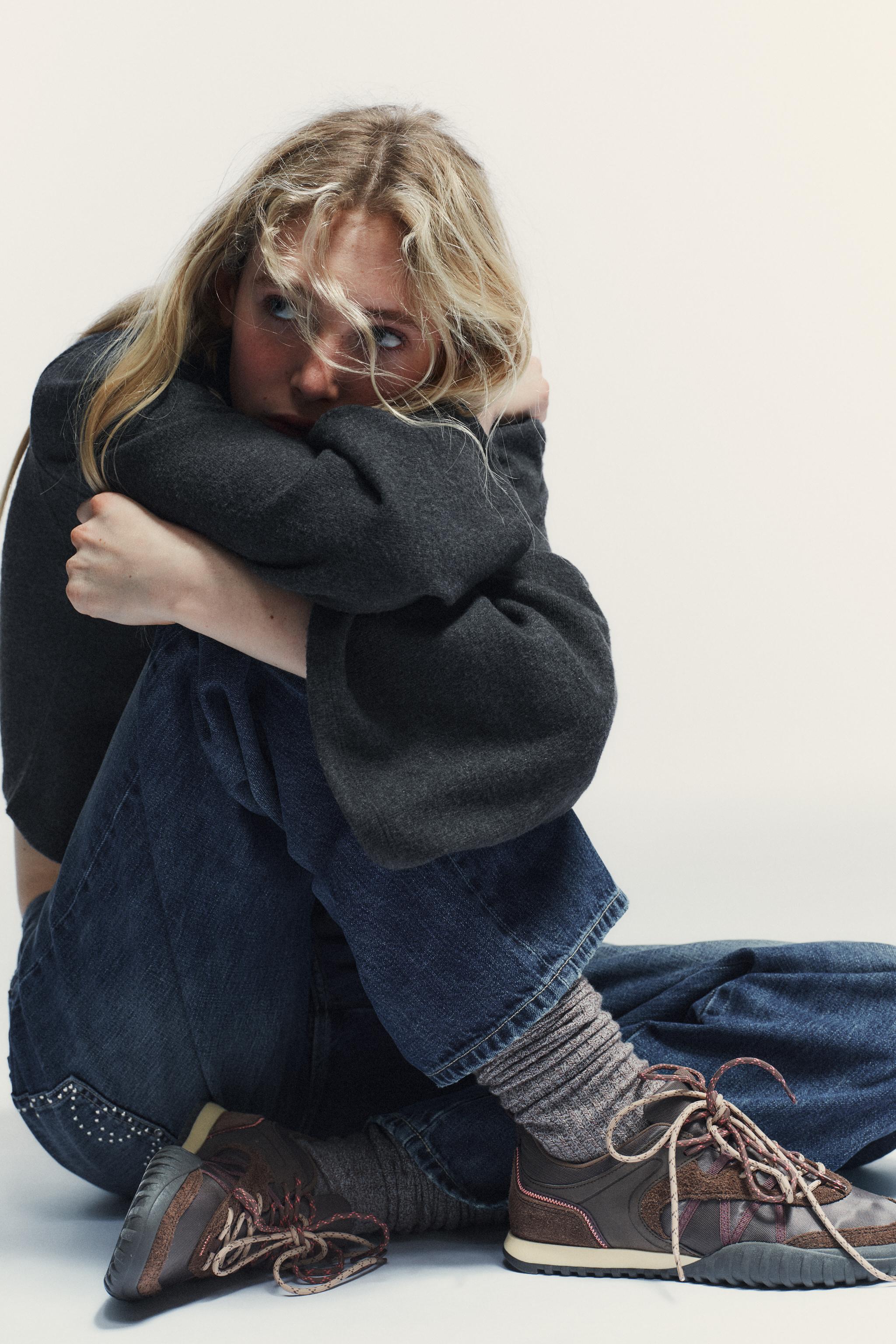 TECHNICAL RUNNING SNEAKERS